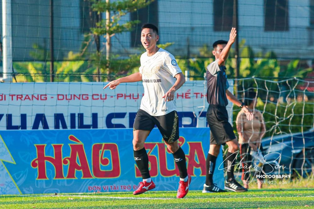 Máy bắn phá Đinh Công Hảo thể hiện thị uy tại Vĩnh Phúc League VPLS3