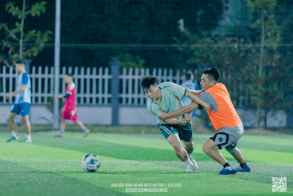 Giao hữu nội bộ FC Hạt Sen