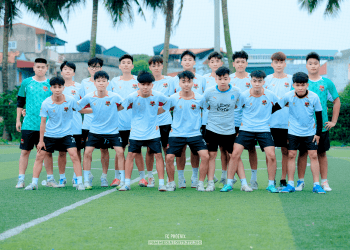 Đại chiến nội bộ FC Phoenix